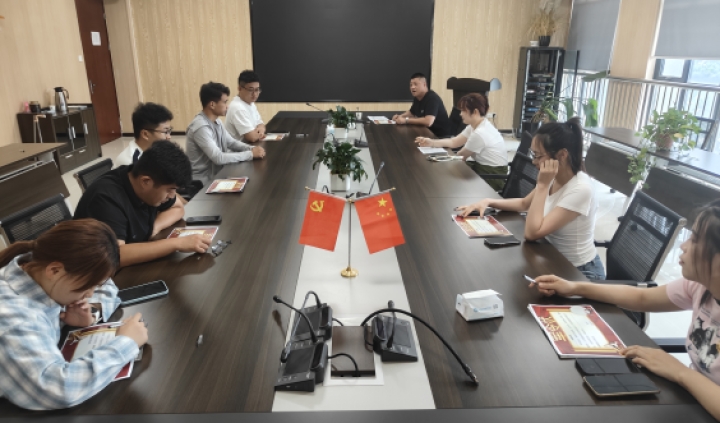 瞪羚产业园携手一码通团队签署军令状，全力推动业务突破